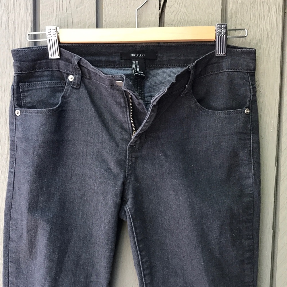 Forever 21 Skinny Jeans (size 27)